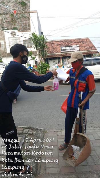 Dealer Honda NSS Kedaton Berbagi Takjil